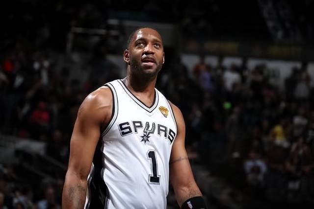 C罗=欧国联最高龄双响球员 他都快40岁了！